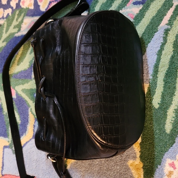 Sezane Farrow Croc Embossed Farrow Bucket Back - Picture 3 of 12